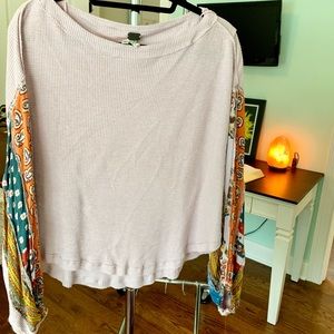 Super cute & comfy long sleeve top